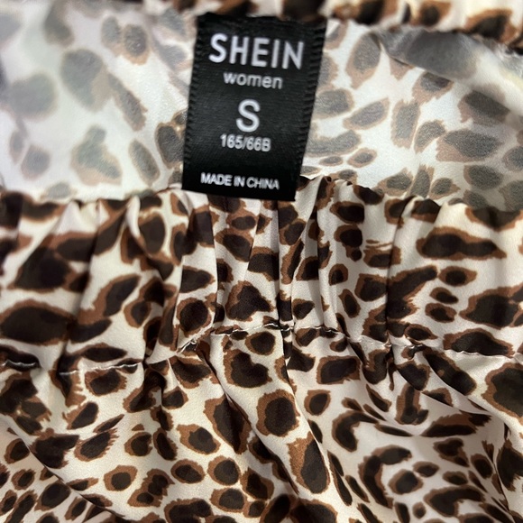 SHEIN ANIMAL PRINT TIERED RUFFLE FLOWY SKATER MINI SKIRT - Picture 4 of 11
